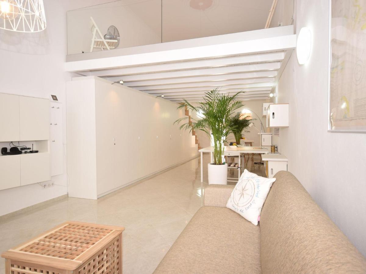Modern Holiday Home In Olh O With Terrace 오양 외부 사진